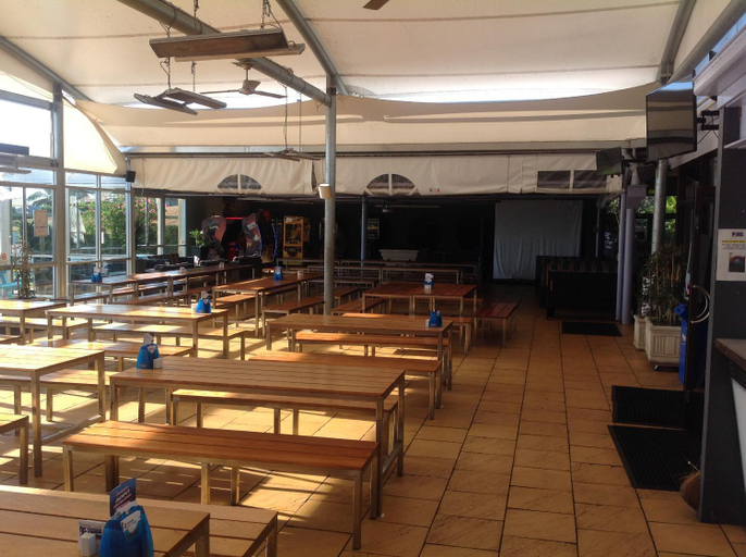 Food & Drinks 5, Tannum Sands Hotel / Motel, Calliope - Pt A
