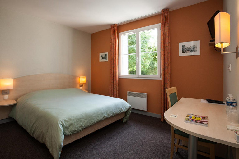 Bedroom, Le Lion d'Or, Dordogne