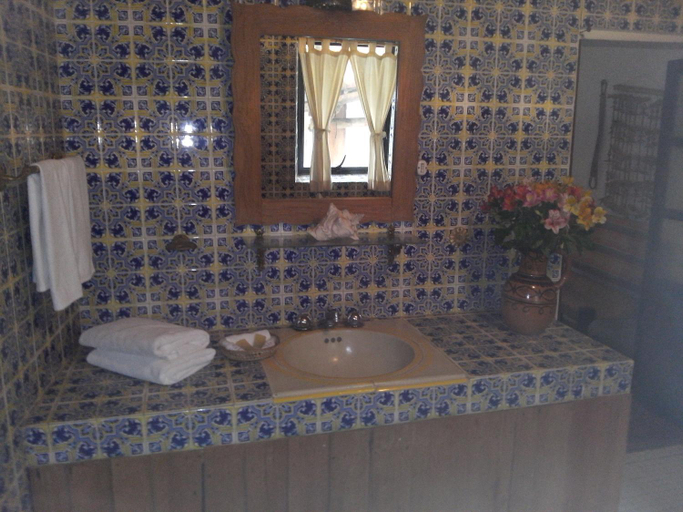 Bathroom 3, La Casona Breakfast & Wellness Center, Valle de Bravo