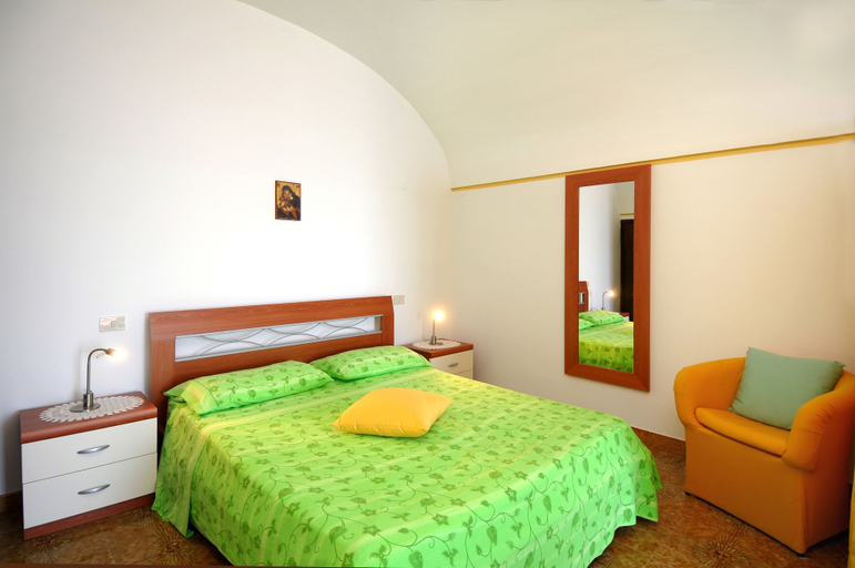Room 4, Relais Giaggiolo, Salerno