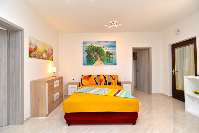 Bedroom 2, Apartment 925, Fažana