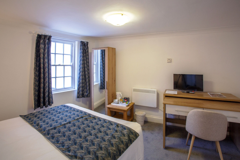 Bedroom 2, The Buttery Hotel, Oxfordshire
