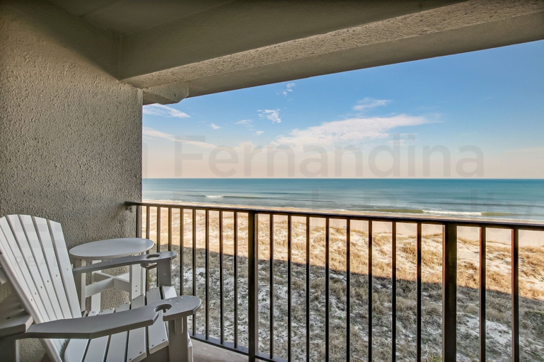 Others 5, Rustic Theme Condo with Scenic Ocean View by RedAwning, Nassau
