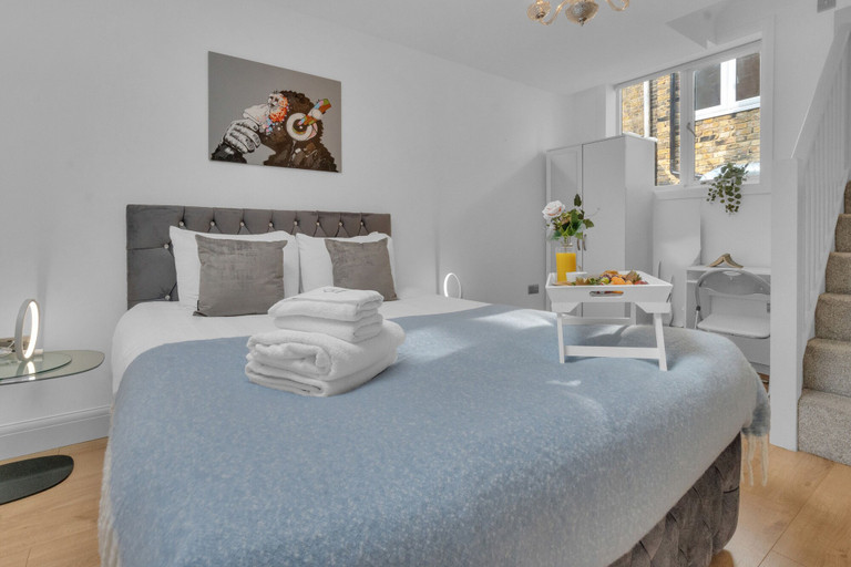 Bedroom 2, home.ly - West London Apartments Putney, London