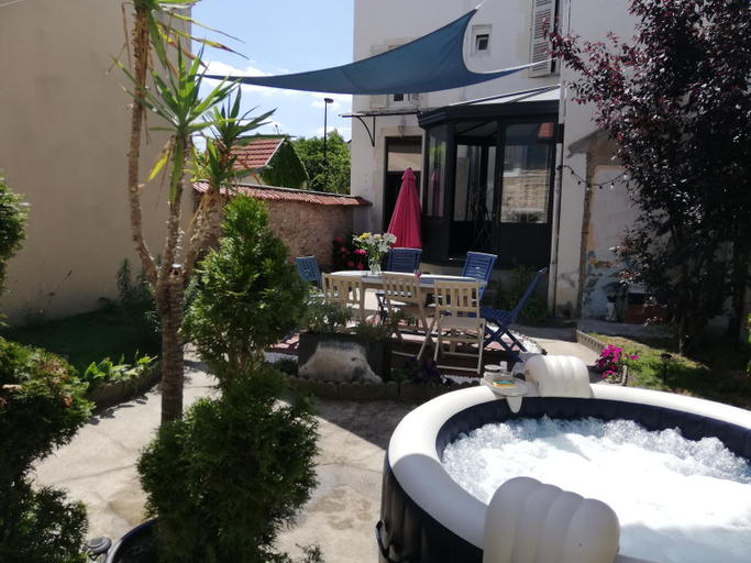 Others 5, F1 proche des Thermes, Allier