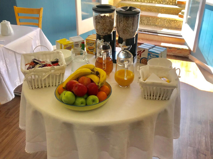 Food & Drinks 4, Highlea House, North Somerset