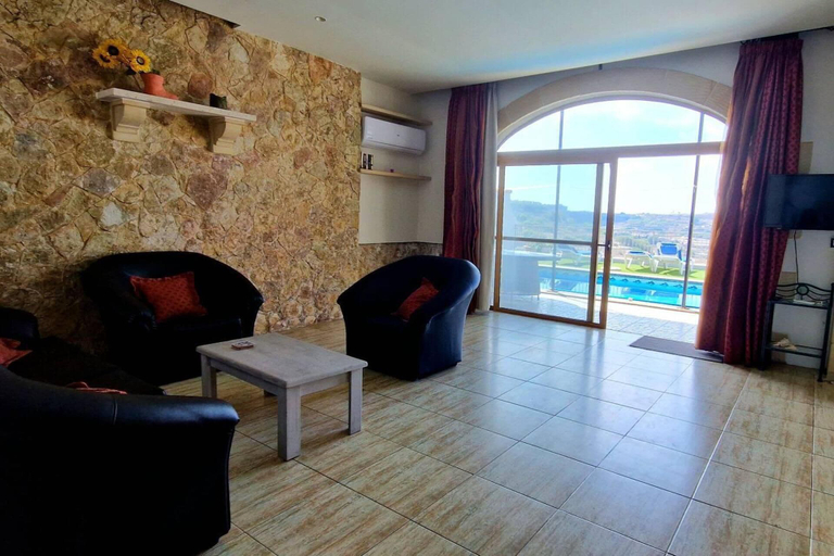 Others 2, Modern 4-bed Home in Ix-xaghra, Valley View Pool