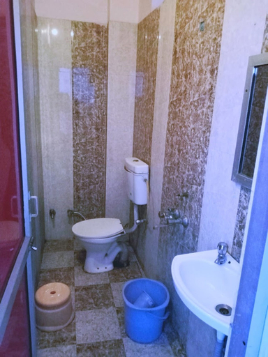 Bathroom, Hotel Satyam, Kanpur Nagar