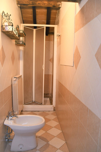 Bathroom 5, Casa di Osio - Porta Romana, Siena