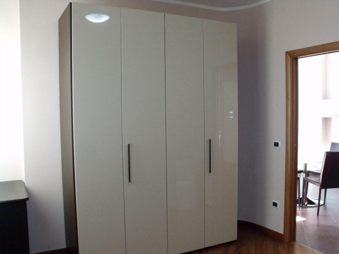 Others 4, Villa Palma, Avellino