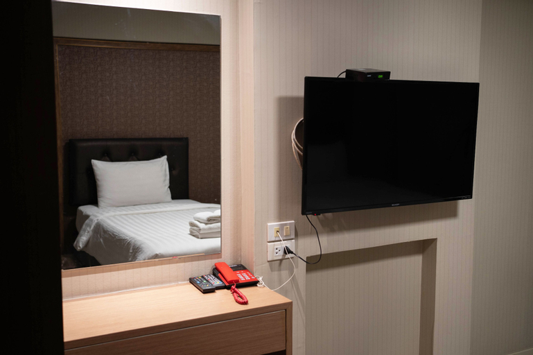 Bedroom 14