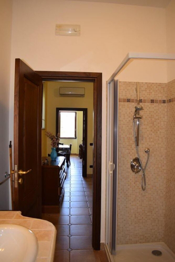Bathroom 3, Milord Relais, Napoli