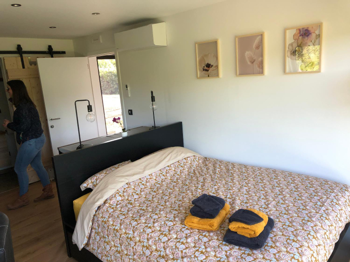 Bedroom 2, Les Tiny House du Mas de Mont, Namur