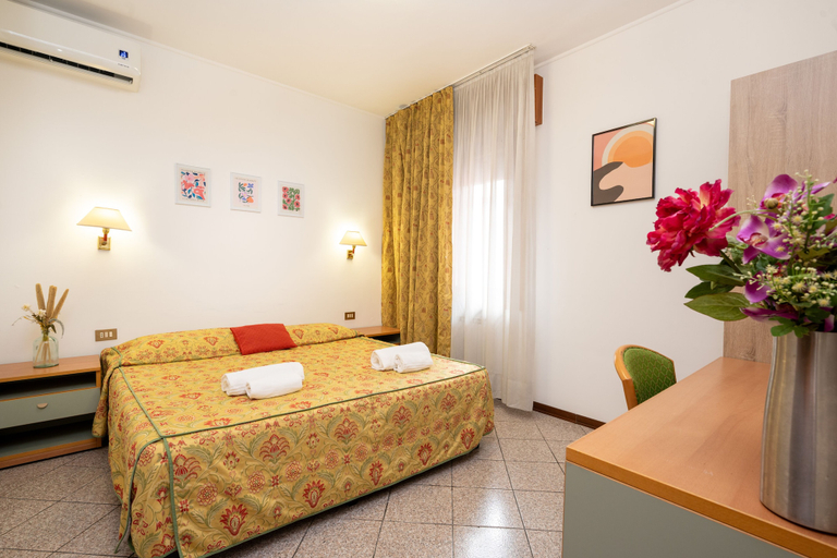 Bedroom 3, CAMELIA ROOMS VENICE GUESTHOUSE, Venezia