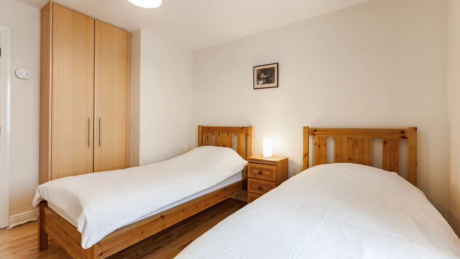 Room 4, Ferncourt, Dublin