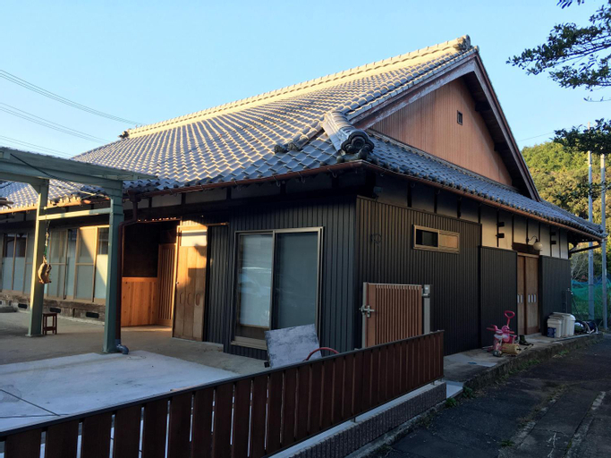 Guest House Ilonggo, Tsu