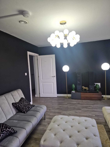 Others 5, Luxury vip 2bed Apartment With Balcony, Solihull