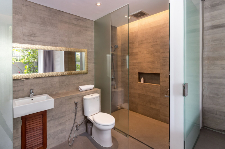 Bathroom 4, Best Seller 2 Bedrooms Villa in Central Seminyak, Badung