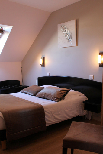 Bedroom 12