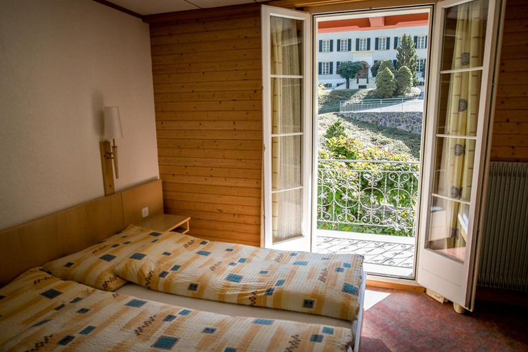 Bedroom 2, Hotel Alpenhof, Obwalden