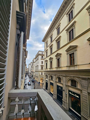 Property grounds 5, Comfortable Apartment in the Historic Center for Groups, Florence