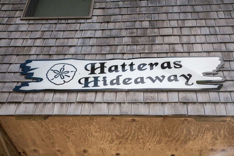 Exterior detail 2, Hatteras Hideaway 3 Bedroom Cottage by RedAwning, Dare