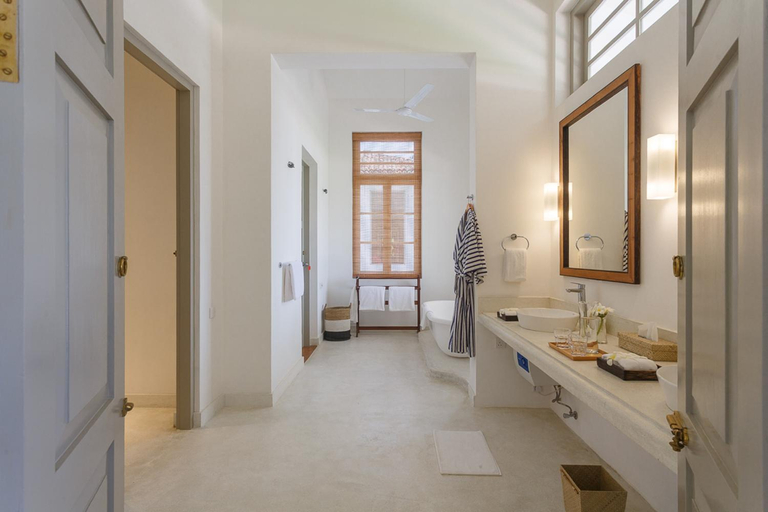 Bathroom 5, Villa Sulanga, Habaraduwa