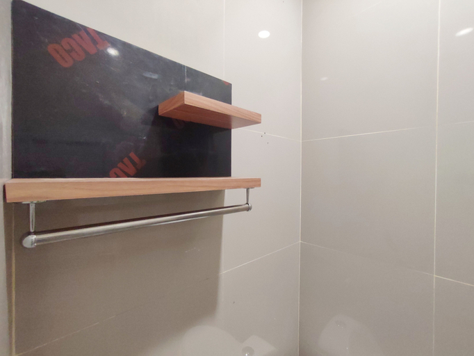 Others 5, RedDoorz near Graha Saba Buana 2, Solo