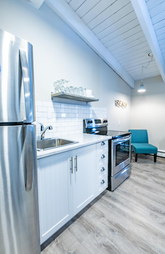 Others 3, Boutique Suite #7, Lake Hurron