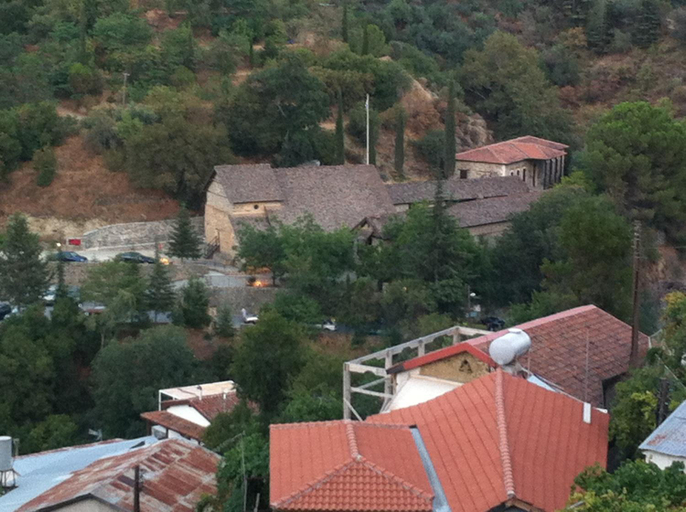 Facilities 4, Maison Elena