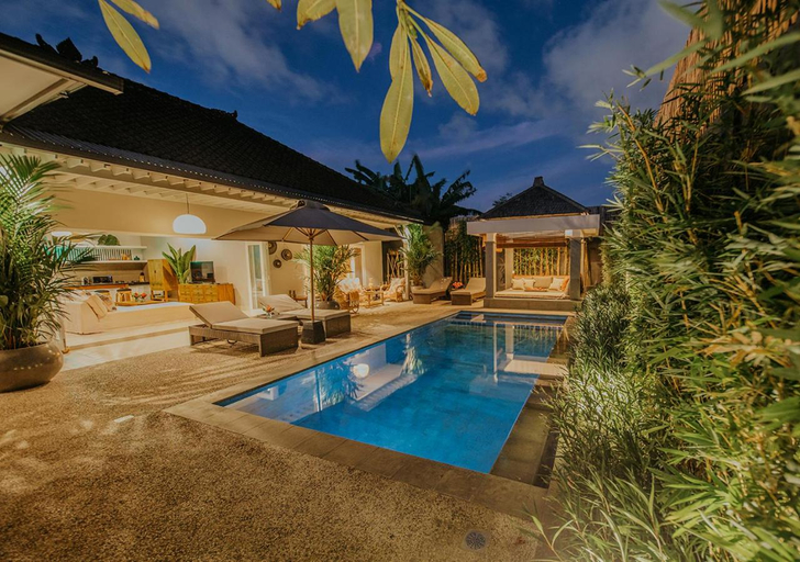 Sport & Beauty 2, Villa Bloom 5 close to the beach private pool 3 bedrooms 3 bathrooms, Badung