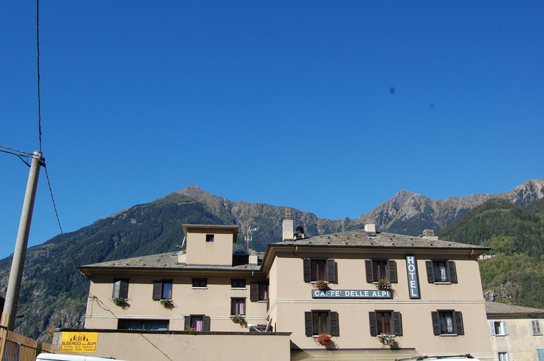 Others 2, Hotel Delle Alpi, Sondrio