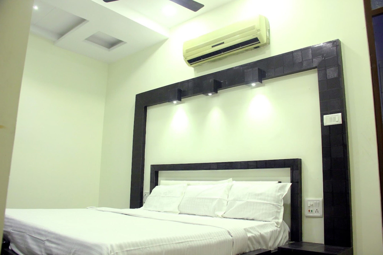 Bedroom 2, Hotel Satyam, Kanpur Nagar