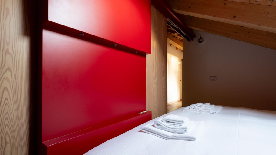 Bedroom 3, Osteglio 15 in Valdisotto, Sondrio