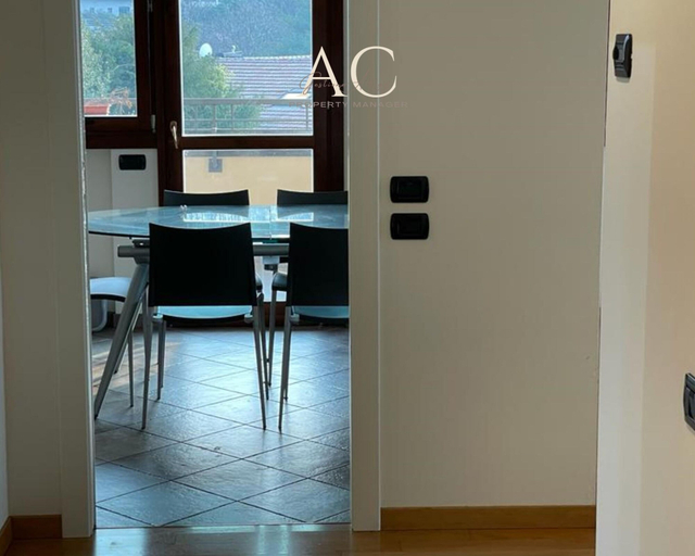 Others 5, The House on the Lake, Varese