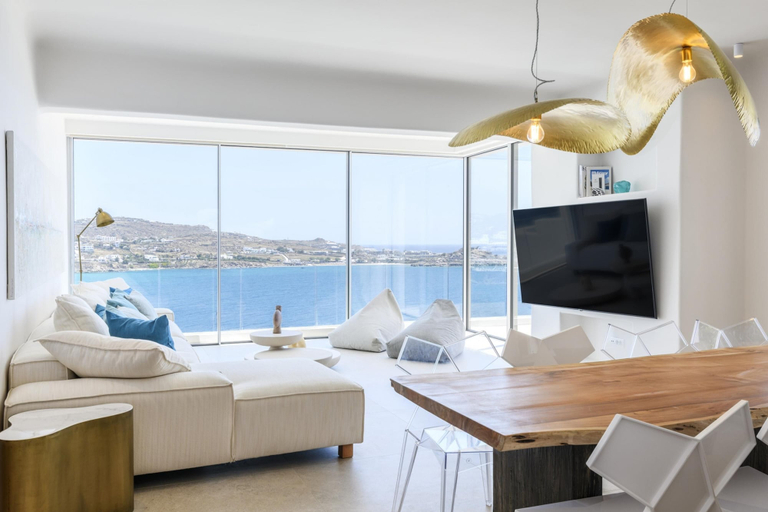 Room 5, Villa Channel II in Psarou Mykonos, South Aegean