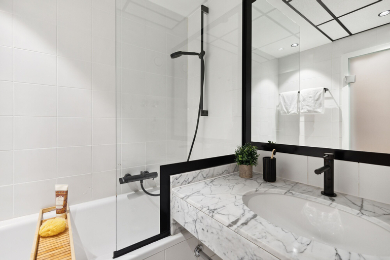 Bathroom 5