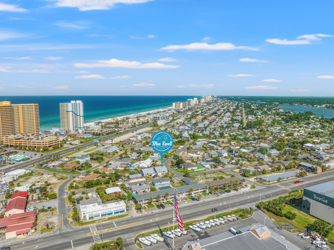 Others 4, Coral Cabana - 3BD 2BA Home Close to Beach w/ Optional Golf Cart!, Bay