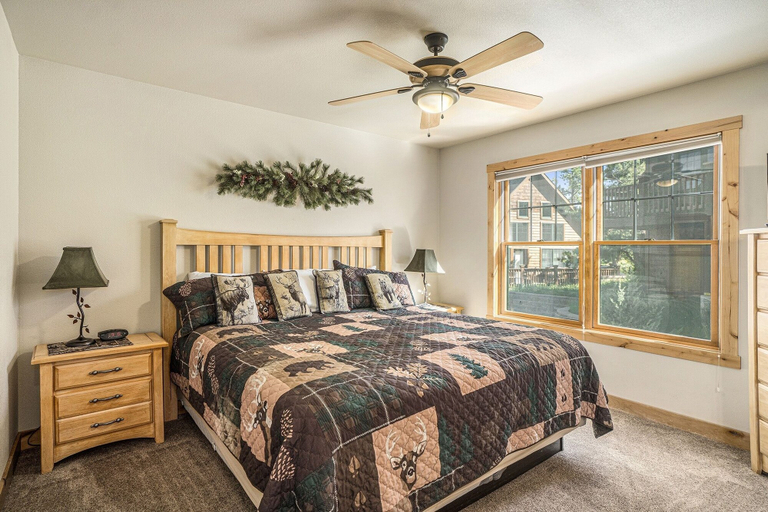 Room 2, Solitude Bobcat #7 - Estes Park 2 Bedroom Condo by RedAwning, Larimer