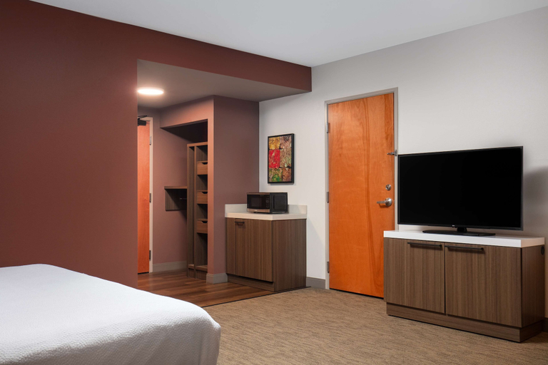 Bedroom 4, Hilton Garden Inn Kalispell, Flathead