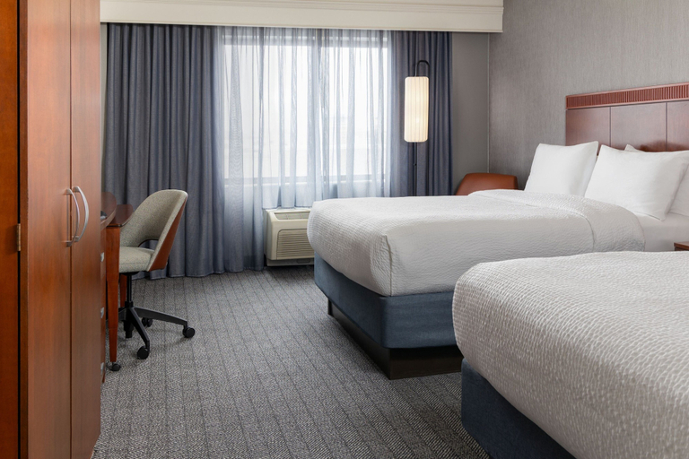 Bedroom 3, Courtyard by Marriott Ontario Rancho Cucamonga, San Bernardino