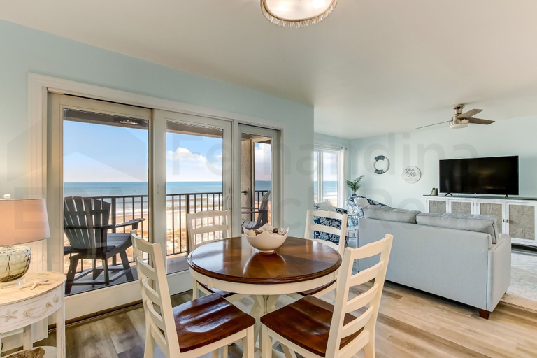 Others 5, Rustic Theme Condo with Scenic Ocean View by RedAwning, Nassau