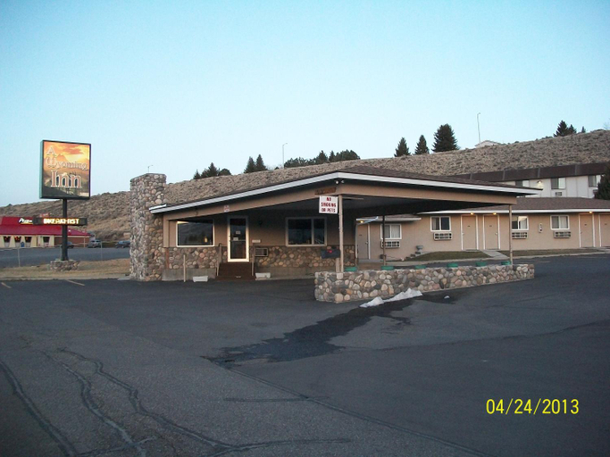 Others 2, A Wyoming Inn, Park