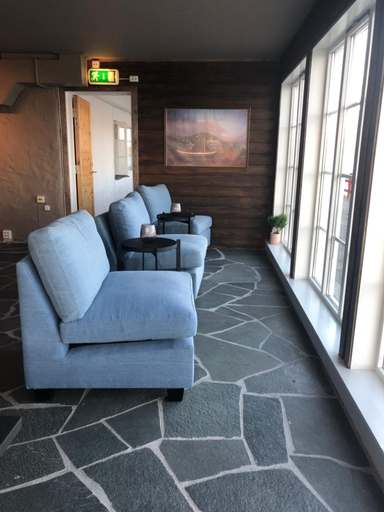Public Area 2, Henningsvær Rorbuer, Vågan