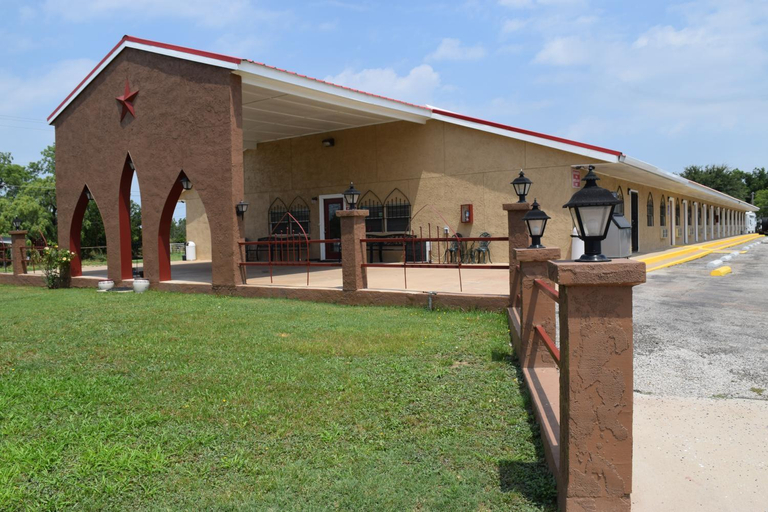 Exterior & Views 5, Albany Inn & RV Campground, Shackelford
