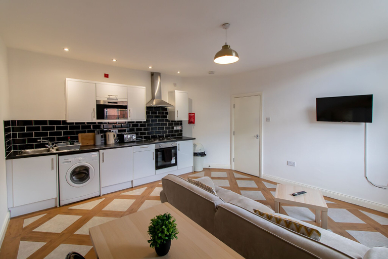 Others 5, Stunning 1-bed Apartment in Gateshead, Gateshead