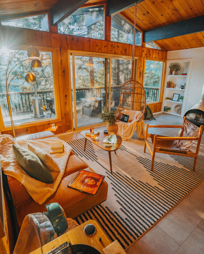 Food & Drinks, Lightfoot Cabin, San Bernardino