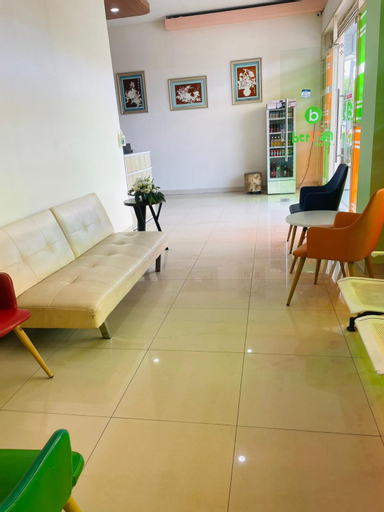 Others, Berlian Hotel, Ende