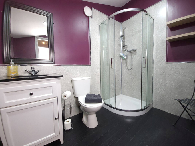 Bathroom, Liverpool City, Fairfield Duplex Suite, Sefton