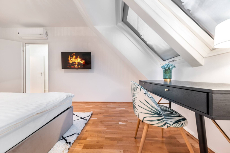 Bedroom 2, Relaxing Penthouse With Panoramic View And Terrace, Wien